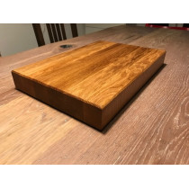 "Butchers Dream" Schneidebrett, Hackbrett mit umlaufender Fase, verleimt, Eiche, 45 x 30 x 5,5cm
